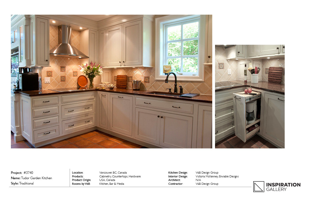 3740 Trad TudorGarden 05