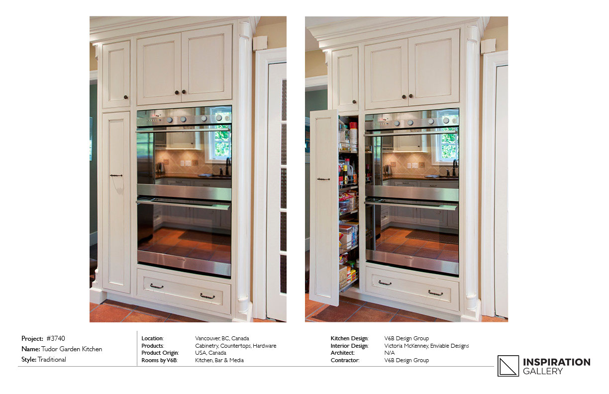 3740 Trad TudorGarden 07